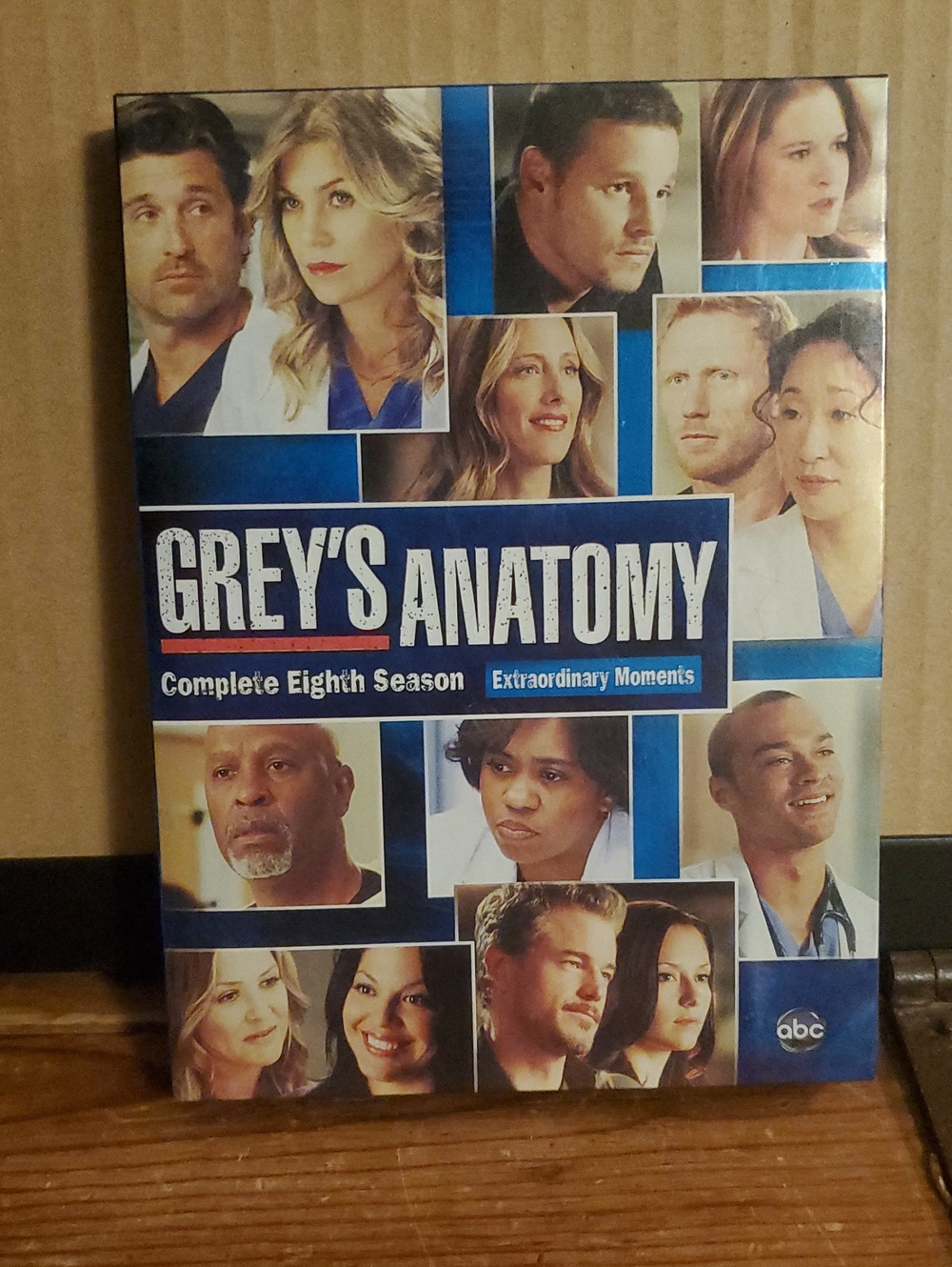 Grey's Anatomy DVD Complete Eighth Season Blue White Cast Collage